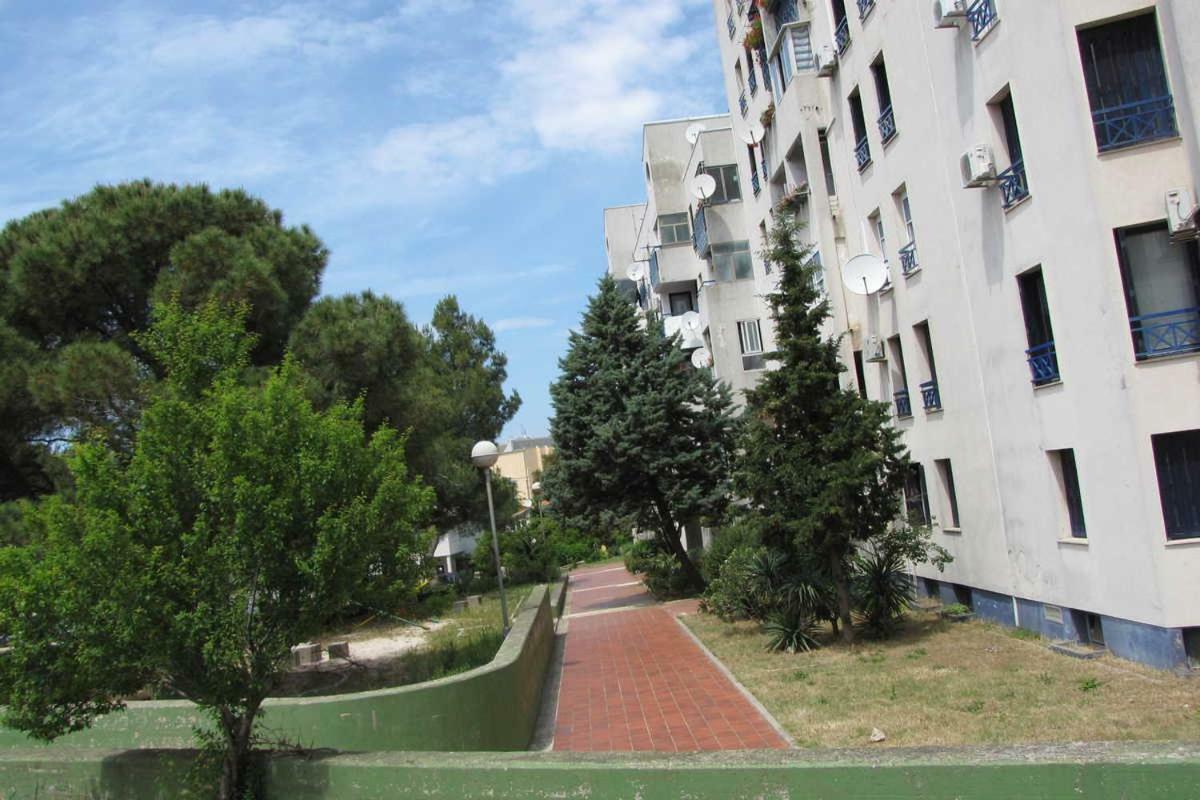 PUY Leut Apartment, 3Min Beach, 15Min Center מראה חיצוני תמונה