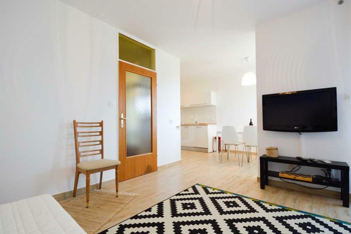 PUY Leut Apartment, 3Min Beach, 15Min Center מראה חיצוני תמונה