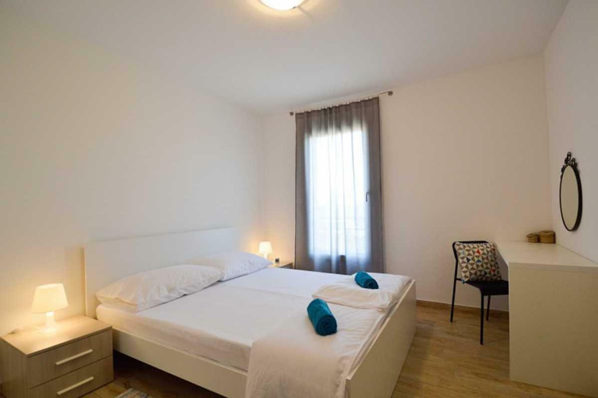 PUY Leut Apartment, 3Min Beach, 15Min Center מראה חיצוני תמונה